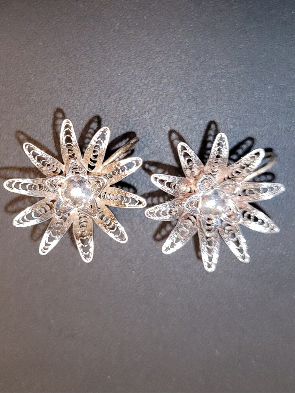 Sterling Silver Floral Filigree Screw-On Earrings - Silver Daisy Design.